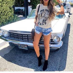 FG Heather Grey Find Your Road Clark Tee